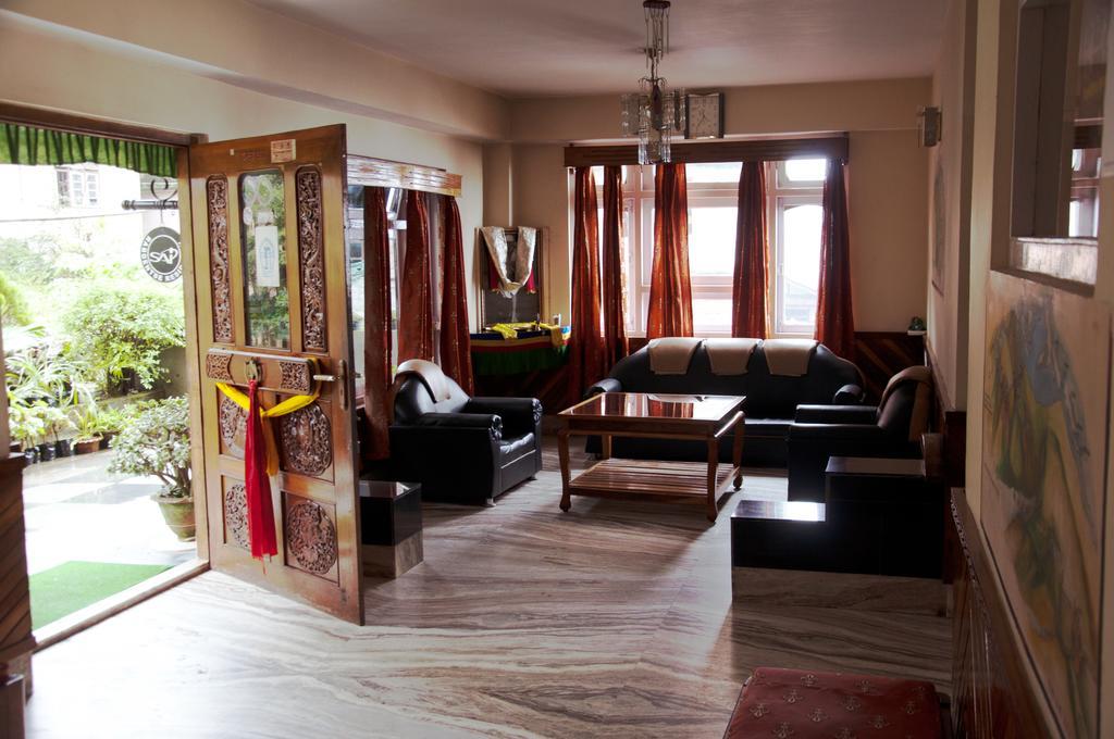 Rabdentse Residency Hotel Pemayangtse Ngoại thất bức ảnh